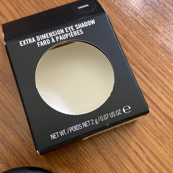 MAC Extra Dimension Eye Shadow!  RARE AND DISCONTINUED- Havana - Picture 4 of 4